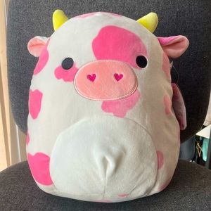 Evangelica Cow Squishmallow